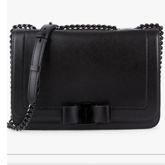 SALVATORE FERRAGAMO Vara Bow Smooth Leather Shoulder Bag - Picture 4 of 8